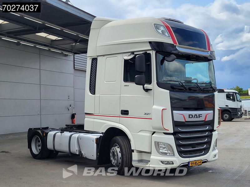 DAF XF 480 XF 4X2 DAMAGED! NL-Truck Mega 2X Tanks ACC Standklima Euro 6 - Cabeza tractora: foto 3 DAF XF 480 XF 4X2 DAMAGED! NL-Truck Mega 2X Tanks ACC Standklima Euro 6 - Cabeza tractora: foto 3