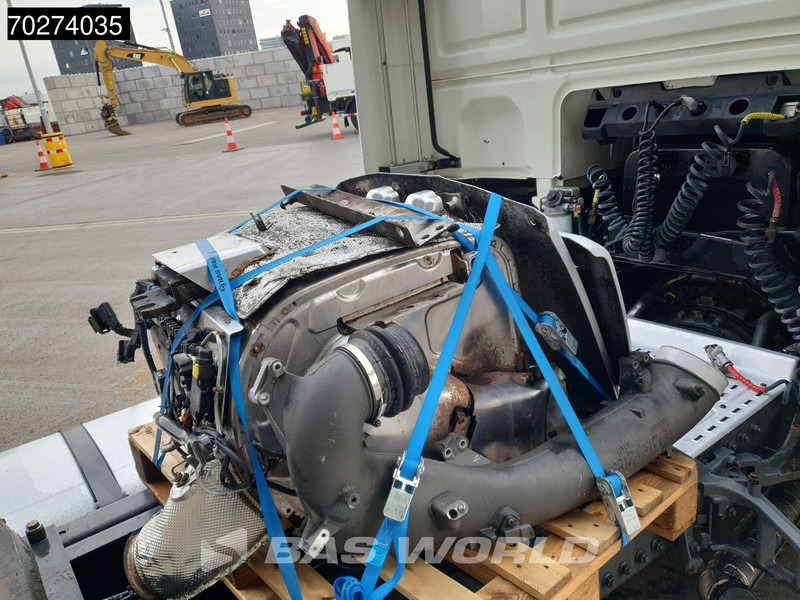 Cabeza tractora DAF XF 480 XF 4X2 DAMAGED! NL-Truck Mega Retarder 2X Tanks ACC Standklima Euro 6: foto 15