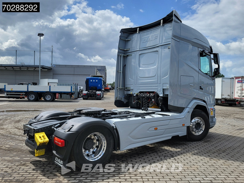 DAF XF 530 4X2 Retarder 2xTanks Standklima LED Euro 6 - Cabeza tractora: foto 5 DAF XF 530 4X2 Retarder 2xTanks Standklima LED Euro 6 - Cabeza tractora: foto 5