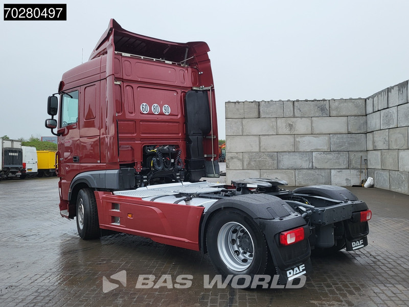 DAF XF 530 XF 4X2 Retarder ACC Standklima Euro 6 - Cabeza tractora: foto 2 DAF XF 530 XF 4X2 Retarder ACC Standklima Euro 6 - Cabeza tractora: foto 2