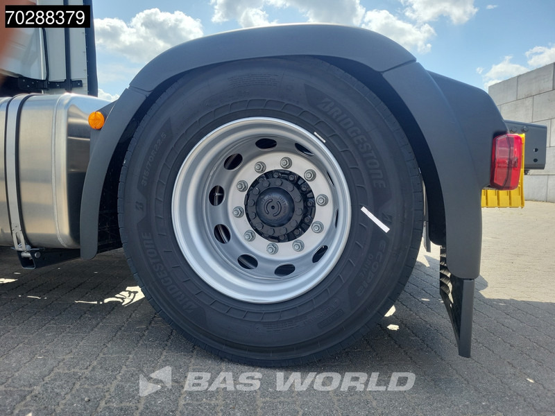 Cabeza tractora nuevo Iveco S-Way 580 4X2 NEW! 2x Tanks Navi ACC Standklima: foto 14