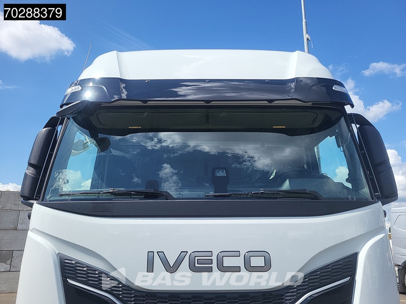 Cabeza tractora nuevo Iveco S-Way 580 4X2 NEW! 2x Tanks Navi ACC Standklima: foto 17