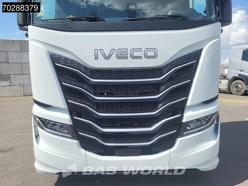 Cabeza tractora nuevo Iveco S-Way 580 4X2 NEW! 2x Tanks Navi ACC Standklima: foto 16