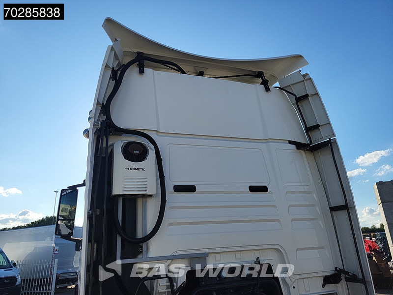 Cabeza tractora MAN TGX 18.500 4X2 Mega XXL Retarder Standklima 2xTanks ACC Euro 6: foto 9