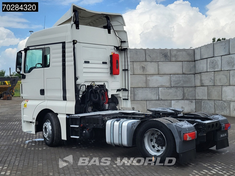 MAN TGX 18.500 4X2 XLX Retarder 2x Tanks - Cabeza tractora: foto 2 MAN TGX 18.500 4X2 XLX Retarder 2x Tanks - Cabeza tractora: foto 2