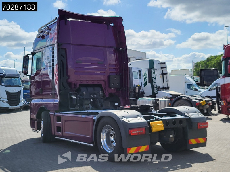 MAN TGX 18.580 4X2 XXL Retarder 2x Tanks Standklima Xenon ACC Navi - Cabeza tractora: foto 2 MAN TGX 18.580 4X2 XXL Retarder 2x Tanks Standklima Xenon ACC Navi - Cabeza tractora: foto 2