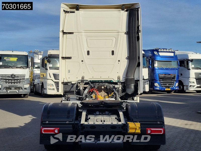 Mercedes-Benz Actros 1845 4X2 GigaSpace Mega Retarder 2xTanks ACC Standklima Euro 6 - Cabeza tractora: foto 3 Mercedes-Benz Actros 1845 4X2 GigaSpace Mega Retarder 2xTanks ACC Standklima Euro 6 - Cabeza tractora: foto 3