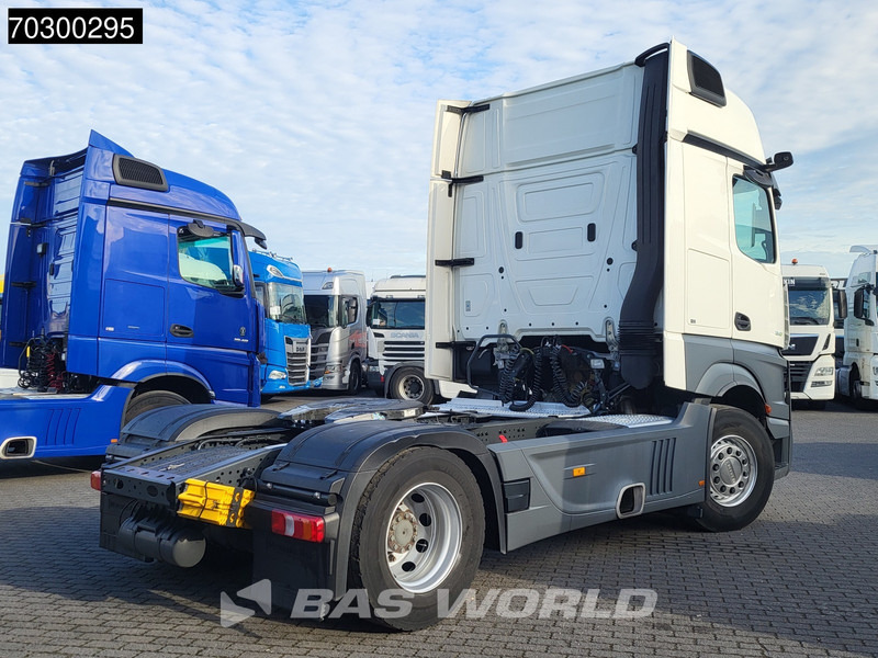 Mercedes-Benz Actros 1845 4X2 GigaSpace Retarder MirrorCam Navi Euro 6 - Cabeza tractora: foto 5 Mercedes-Benz Actros 1845 4X2 GigaSpace Retarder MirrorCam Navi Euro 6 - Cabeza tractora: foto 5