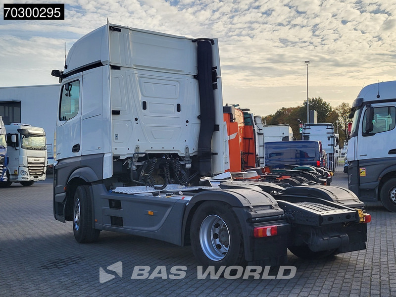 Mercedes-Benz Actros 1845 4X2 GigaSpace Retarder MirrorCam Navi Euro 6 - Cabeza tractora: foto 2 Mercedes-Benz Actros 1845 4X2 GigaSpace Retarder MirrorCam Navi Euro 6 - Cabeza tractora: foto 2