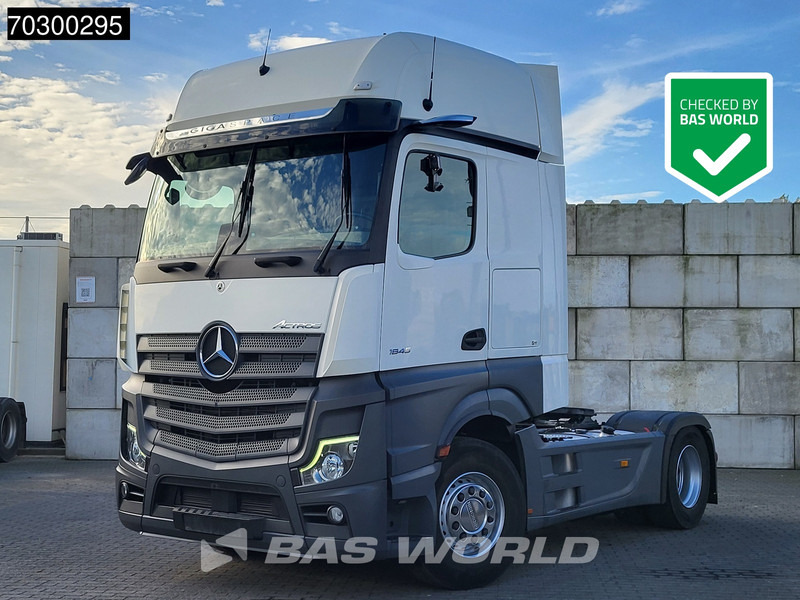 Mercedes-Benz Actros 1845 4X2 GigaSpace Retarder MirrorCam Navi Euro 6 - Cabeza tractora: foto 1 Mercedes-Benz Actros 1845 4X2 GigaSpace Retarder MirrorCam Navi Euro 6 - Cabeza tractora: foto 1