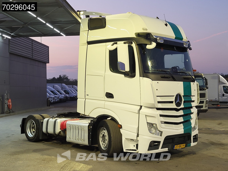 Mercedes-Benz Actros 1845 Actros 4X2 GigaSpace NL-Truck Mega 2xTanks Standklima ACC Euro 6 - Cabeza tractora: foto 3 Mercedes-Benz Actros 1845 Actros 4X2 GigaSpace NL-Truck Mega 2xTanks Standklima ACC Euro 6 - Cabeza tractora: foto 3