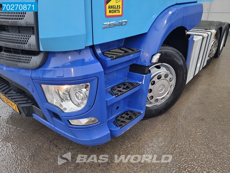 Cabeza tractora Mercedes-Benz Actros 2540 Actros 6X2 StreamSpace MP5 Lenkachse: foto 12