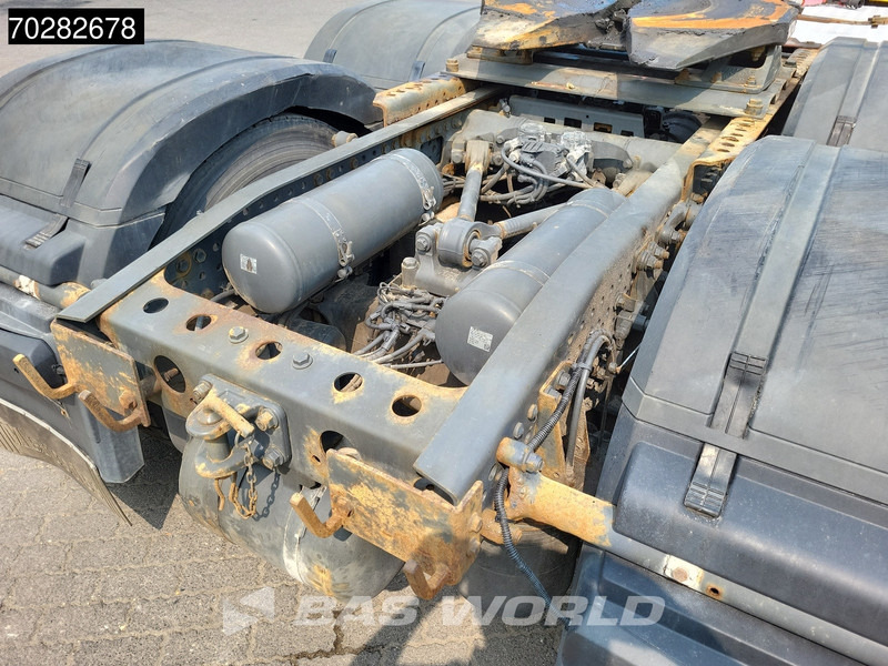 Cabeza tractora Mercedes-Benz Actros 2651 6X4 StreamSpace Retarder 2x Tanks Big-Axle ADR Xenon Hydraulik: foto 18