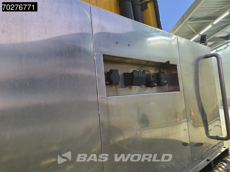 Mercedes-Benz Actros 3353 Actros 6X4 Big-Axle Mirror cam 2X Tanks Navi Xenon - Cabeza tractora: foto 5 Mercedes-Benz Actros 3353 Actros 6X4 Big-Axle Mirror cam 2X Tanks Navi Xenon - Cabeza tractora: foto 5