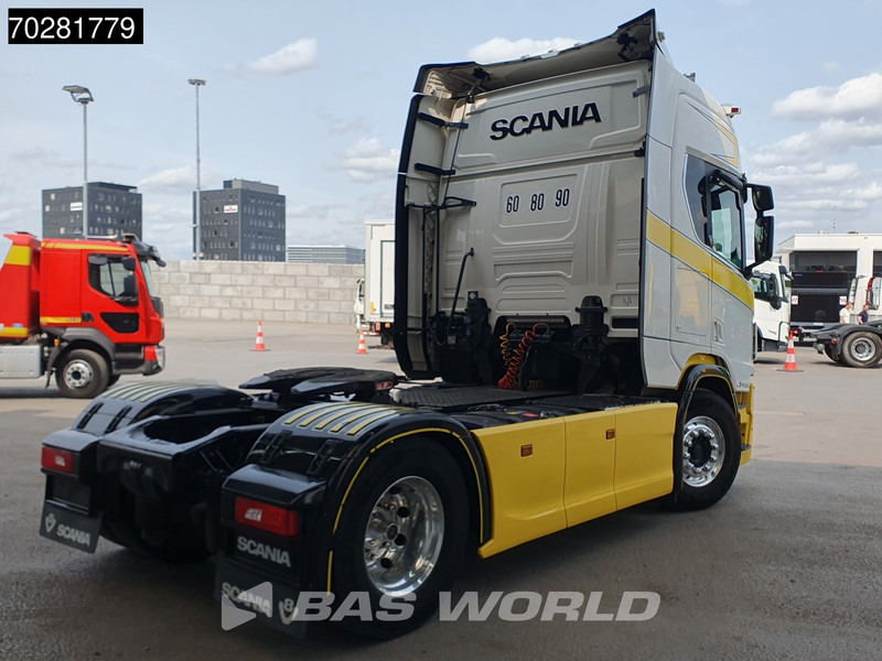 Scania R520 4X2 Full-Air Retarder 2x Tanks Standklima Leather Alcoa's - Cabeza tractora: foto 5 Scania R520 4X2 Full-Air Retarder 2x Tanks Standklima Leather Alcoa's - Cabeza tractora: foto 5