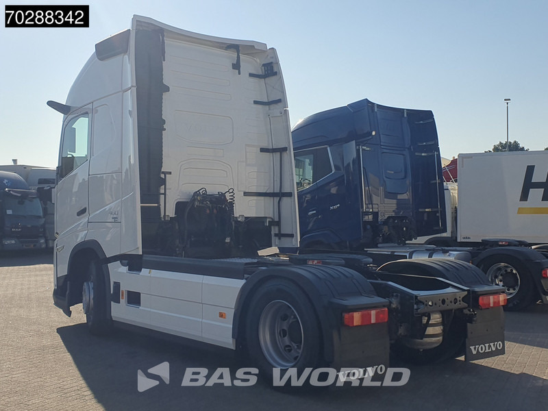 Volvo FH 460 4X2 '24 XL VEB+ I-ParkCool 2xTanks Euro 6 - Cabeza tractora: foto 2 Volvo FH 460 4X2 '24 XL VEB+ I-ParkCool 2xTanks Euro 6 - Cabeza tractora: foto 2