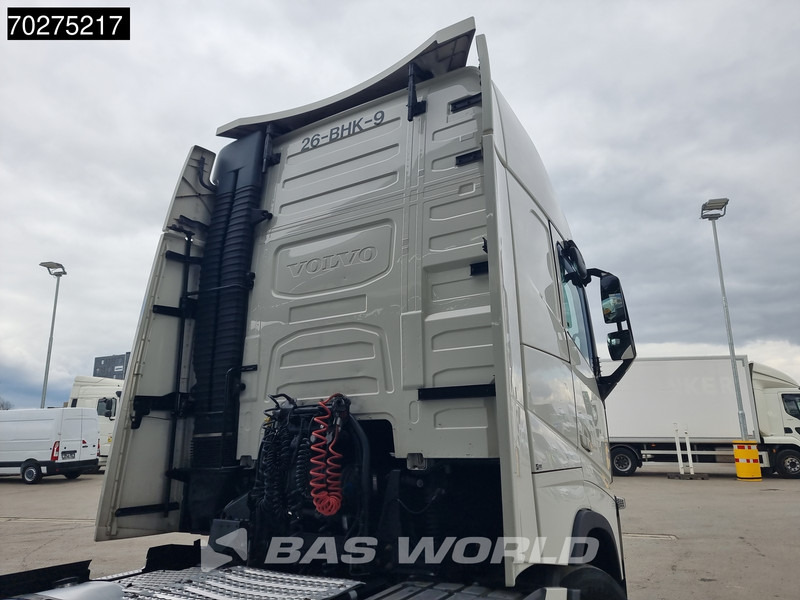 Volvo FH 460 FH 4X2 XL I-park cool 2X Tanks - Cabeza tractora: foto 3 Volvo FH 460 FH 4X2 XL I-park cool 2X Tanks - Cabeza tractora: foto 3