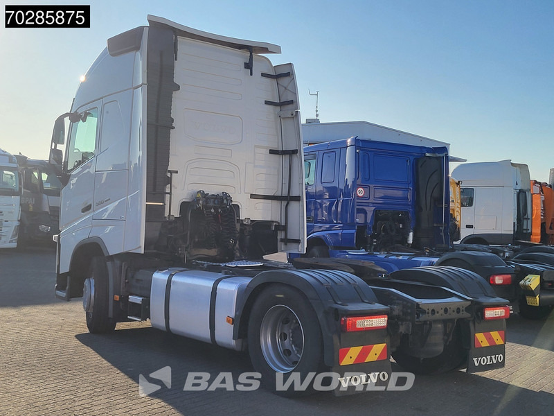 Volvo FH 500 FH 4X2 XL 2xTanks VEB+ Xenon Navi Euro 6 - Cabeza tractora: foto 2 Volvo FH 500 FH 4X2 XL 2xTanks VEB+ Xenon Navi Euro 6 - Cabeza tractora: foto 2