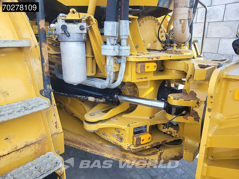 Dúmper articulado Caterpillar 735 C: foto 17