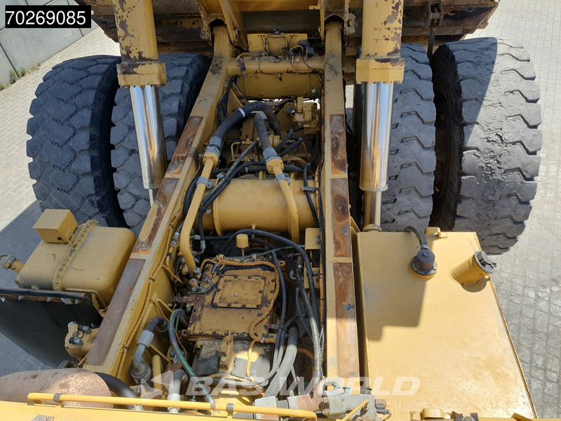 Dúmper rígido Caterpillar 772: foto 15