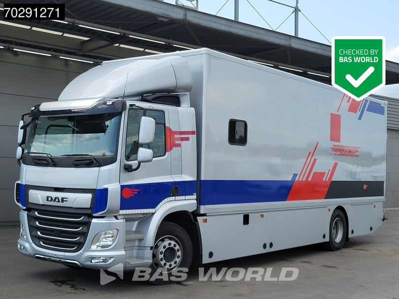 DAF CF 290 CF 4X2 19tons Mobile workshop 1500kg Ladebordwand Automatic ACC Euro 6 - Camión caja cerrada: foto 1 DAF CF 290 CF 4X2 19tons Mobile workshop 1500kg Ladebordwand Automatic ACC Euro 6 - Camión caja cerrada: foto 1