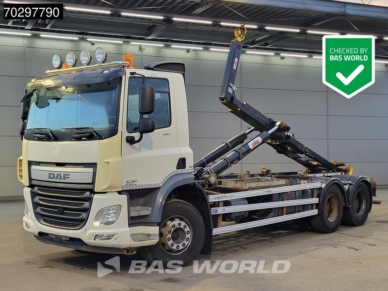 DAF CF 440 6X2 HYVA 22-60-S Hooklift Lift Axle Automatic ACC Euro 6 - Camión multibasculante: foto 1 DAF CF 440 6X2 HYVA 22-60-S Hooklift Lift Axle Automatic ACC Euro 6 - Camión multibasculante: foto 1