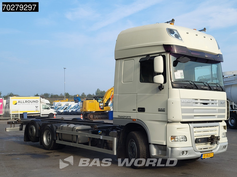 DAF XF105.460 XF 6X2 NL-Truck BDF Lift+steering axle Manual Euro 5 - Camión portacontenedore/ Intercambiable: foto 3 DAF XF105.460 XF 6X2 NL-Truck BDF Lift+steering axle Manual Euro 5 - Camión portacontenedore/ Intercambiable: foto 3