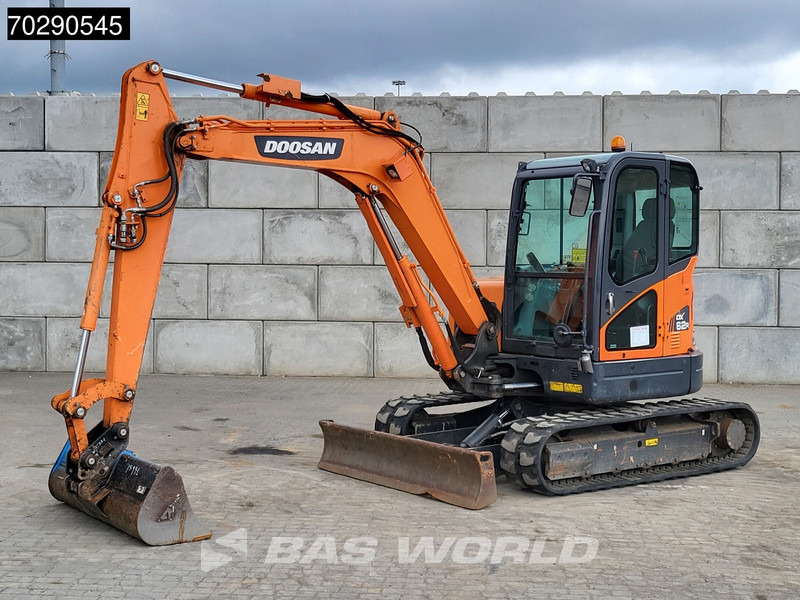 Doosan DX62R-3 - Miniexcavadora: foto 3 Doosan DX62R-3 - Miniexcavadora: foto 3