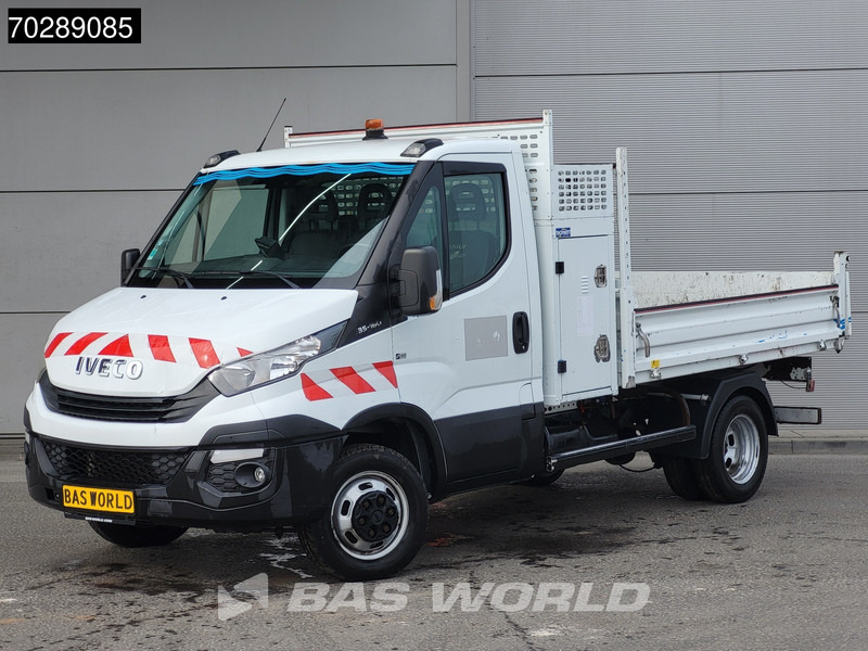 Iveco Daily 35C16 Kipper met Kraan Dubbellucht 3,5t Trekhaak Airco Cruise Camera Euro6 Crane Kran Kranwagen 2m3 A/C Towbar Cruise control - Furgoneta basculante: foto 2 Iveco Daily 35C16 Kipper met Kraan Dubbellucht 3,5t Trekhaak Airco Cruise Camera Euro6 Crane Kran Kranwagen 2m3 A/C Towbar Cruise control - Furgoneta basculante: foto 2