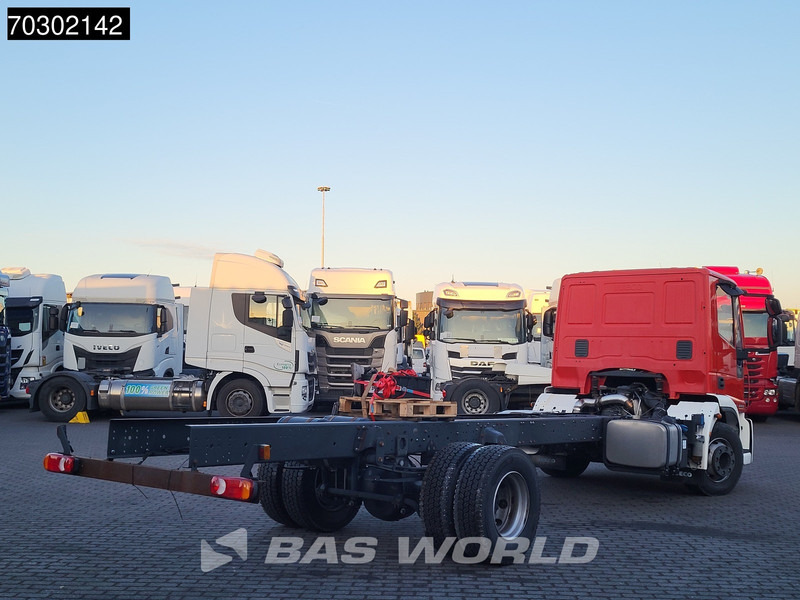 Iveco Eurocargo 160E320 4X2 NEW! 16T chassis 2016 production Euro 6 - Camión chasis: foto 5 Iveco Eurocargo 160E320 4X2 NEW! 16T chassis 2016 production Euro 6 - Camión chasis: foto 5