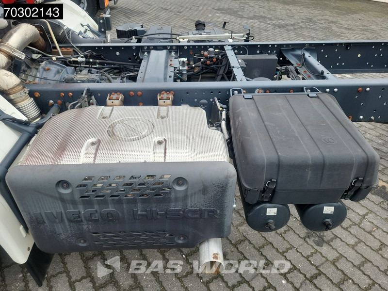 Camión chasis nuevo Iveco Eurocargo 180E320 4X2 NEW! 18T chassis 2017 production Euro 6: foto 10