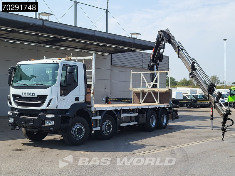 Iveco Trakker 410 8X4 HIAB 211 EP-4 HIDUO Crane Steelsuspension Euro 6 - Camión caja abierta, Camión grúa: foto 3 Iveco Trakker 410 8X4 HIAB 211 EP-4 HIDUO Crane Steelsuspension Euro 6 - Camión caja abierta, Camión grúa: foto 3