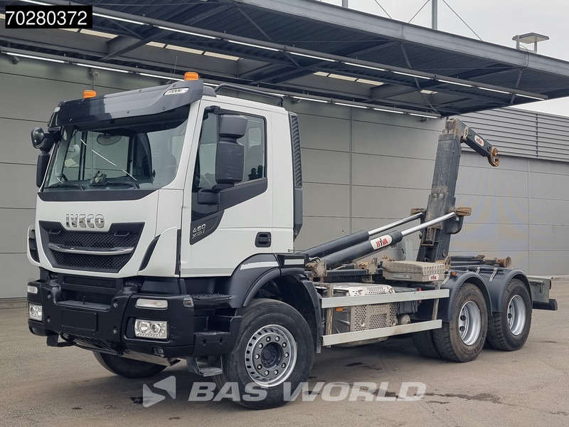 Iveco X-Way 460 6X4 20 Tons Hyva Hooklift Abrollkipper Automatic Navi Euro 6 - Camión multibasculante: foto 3 Iveco X-Way 460 6X4 20 Tons Hyva Hooklift Abrollkipper Automatic Navi Euro 6 - Camión multibasculante: foto 3