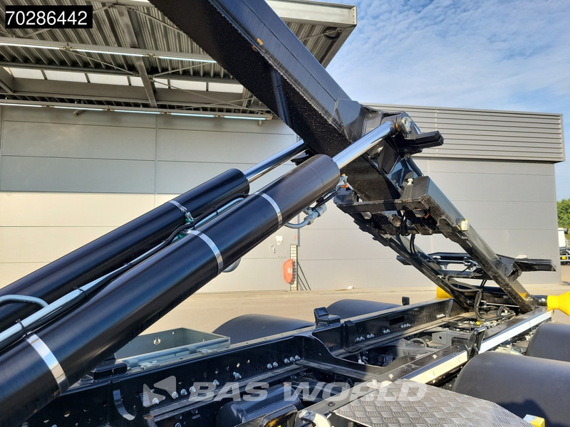 Iveco X-Way 580 6X2 NEW Palfinger PHT20SLD5 Hooklift Lift+steering Axle Automatic Navi ACC LED - Camión multibasculante: foto 3 Iveco X-Way 580 6X2 NEW Palfinger PHT20SLD5 Hooklift Lift+steering Axle Automatic Navi ACC LED - Camión multibasculante: foto 3