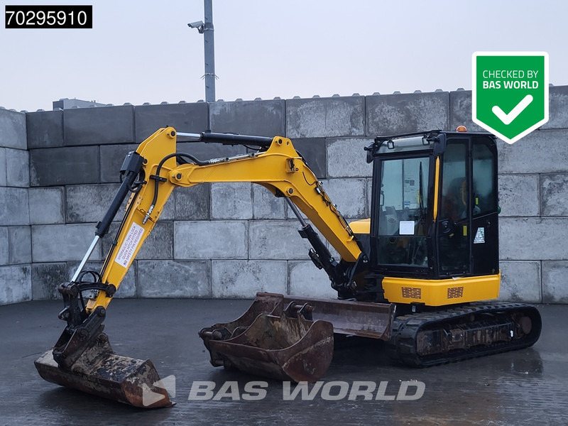 JCB 50Z-2 3 BUCKETS - Miniexcavadora: foto 1 JCB 50Z-2 3 BUCKETS - Miniexcavadora: foto 1