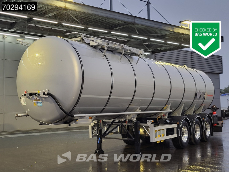 Kässbohrer STS 3 axles New! 32.000L Bitumen - Semirremolque cisterna: foto 1 Kässbohrer STS 3 axles New! 32.000L Bitumen - Semirremolque cisterna: foto 1