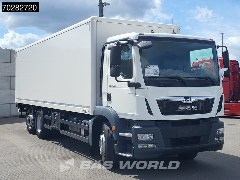 MAN TGM 26.320 6X2 2000kg Ladebordwand Automatic Lift+steering axle Navi Euro 6 - Camión caja cerrada: foto 3 MAN TGM 26.320 6X2 2000kg Ladebordwand Automatic Lift+steering axle Navi Euro 6 - Camión caja cerrada: foto 3