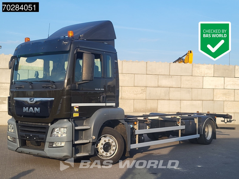 MAN TGS 18.360 834 4X2 19tonner BDF Automatic Navi Euro 6 - Camión portacontenedore/ Intercambiable: foto 1 MAN TGS 18.360 834 4X2 19tonner BDF Automatic Navi Euro 6 - Camión portacontenedore/ Intercambiable: foto 1