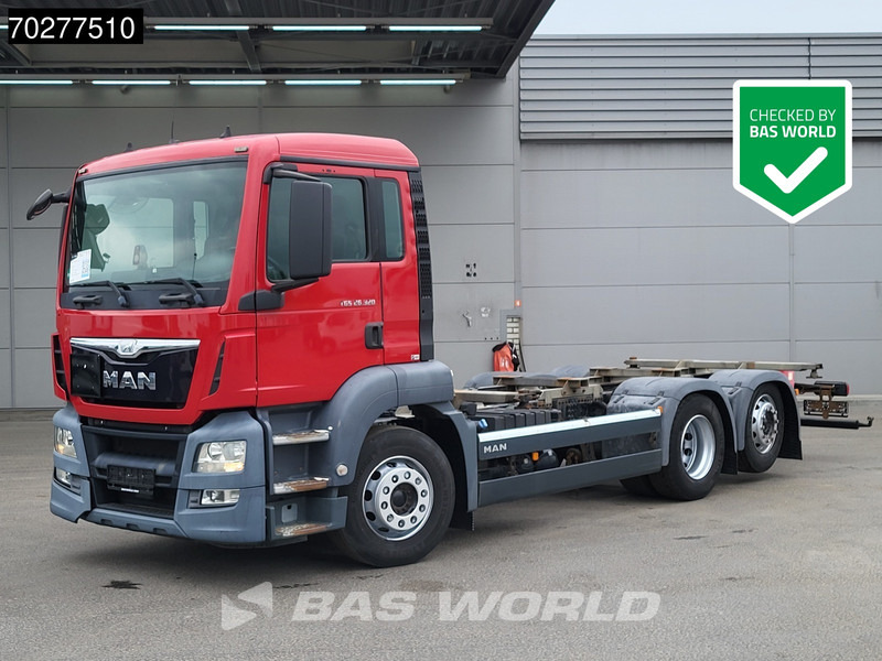 MAN TGS 26.320 6X2 BDF ADR Lift+lenkasche Automatic Euro 6 - Camión portacontenedore/ Intercambiable: foto 1 MAN TGS 26.320 6X2 BDF ADR Lift+lenkasche Automatic Euro 6 - Camión portacontenedore/ Intercambiable: foto 1