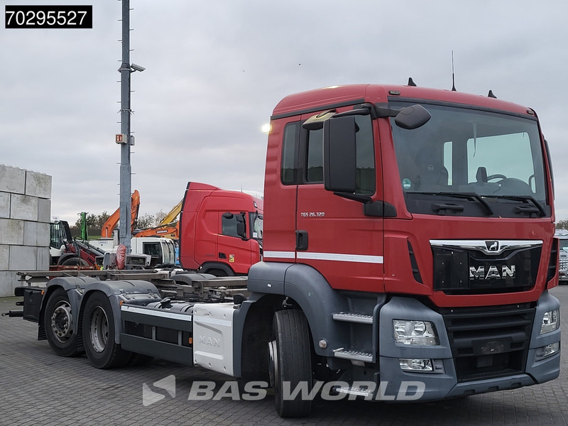 MAN TGS 26.320 TGS 6X2 ADR BDF Lift + Steering Axle Euro 6 - Camión portacontenedore/ Intercambiable: foto 3 MAN TGS 26.320 TGS 6X2 ADR BDF Lift + Steering Axle Euro 6 - Camión portacontenedore/ Intercambiable: foto 3
