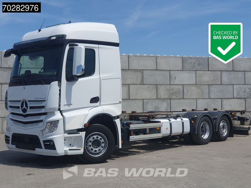 Mercedes-Benz Actros 2548 Actros 6X2 ACC Xenon Liftachse Euro 6 - Camión portacontenedore/ Intercambiable: foto 1 Mercedes-Benz Actros 2548 Actros 6X2 ACC Xenon Liftachse Euro 6 - Camión portacontenedore/ Intercambiable: foto 1