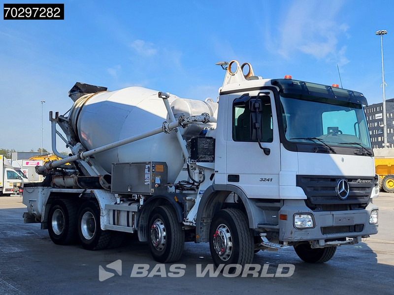 Mercedes-Benz Actros 3241 8X4 Mecbo PUMI incomplete Seelsuspension Big-Axle Euro 3 - Camión hormigonera: foto 3 Mercedes-Benz Actros 3241 8X4 Mecbo PUMI incomplete Seelsuspension Big-Axle Euro 3 - Camión hormigonera: foto 3