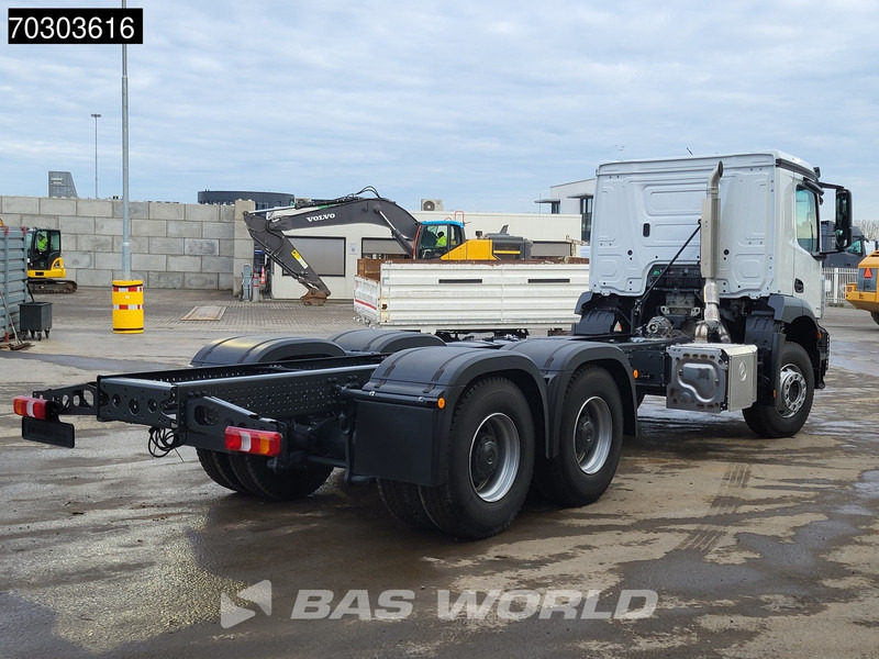 Mercedes-Benz Arocs 3340 6X4 NEW! Euro 5 Full Steel Big Axle Automatic - Camión chasis: foto 5 Mercedes-Benz Arocs 3340 6X4 NEW! Euro 5 Full Steel Big Axle Automatic - Camión chasis: foto 5