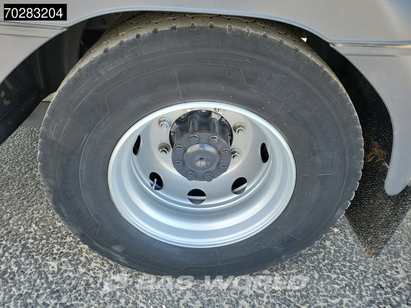 Camión frigorífico Mercedes-Benz Atego 1524 4X2 Ladebordwand Euro 6: foto 18