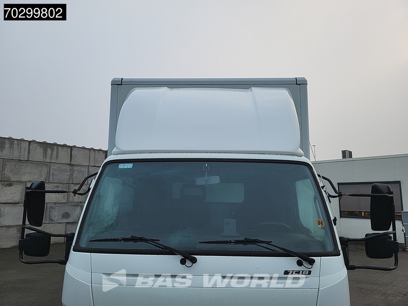 Camión caja cerrada Mitsubishi 7C18 4X2 8tonner Automatic 1000kg Ladebordwand Airco Euro 6: foto 11 Camión caja cerrada Mitsubishi 7C18 4X2 8tonner Automatic 1000kg Ladebordwand Airco Euro 6: foto 11