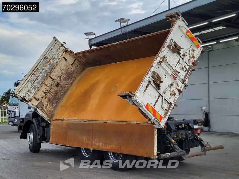 Renault Kerax 370 6X4 Palfinger PK15500 Crane Kran 2-side Tipper Retarder Manual Euro 4 - Camión volquete, Camión grúa: foto 2 Renault Kerax 370 6X4 Palfinger PK15500 Crane Kran 2-side Tipper Retarder Manual Euro 4 - Camión volquete, Camión grúa: foto 2