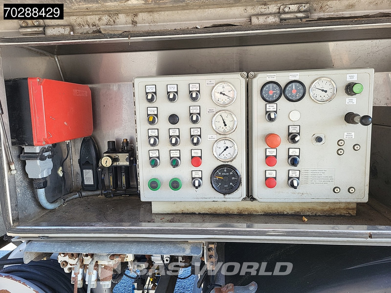 Limpieza de alcantarillado Renault Kerax 400 6X4 13m3 Kolkenzuiger Manual Big-Axle Euro 3: foto 16