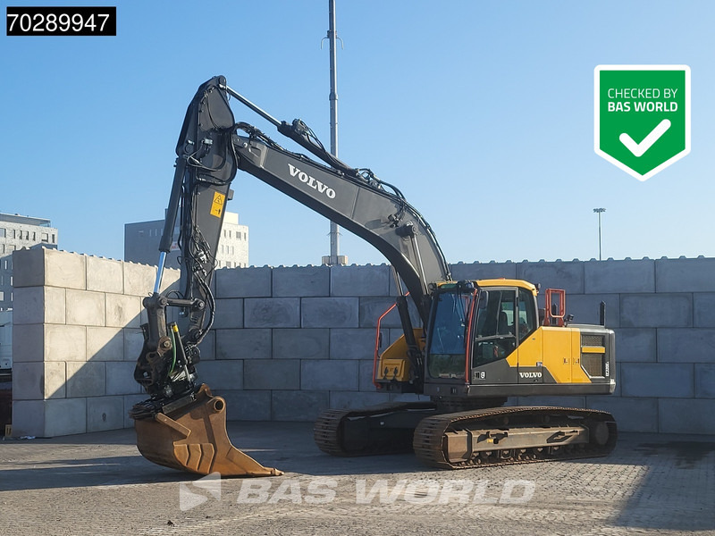 Volvo EC220 E L LEICA GPS - STEELWRIST - Excavadora de cadenas: foto 1 Volvo EC220 E L LEICA GPS - STEELWRIST - Excavadora de cadenas: foto 1