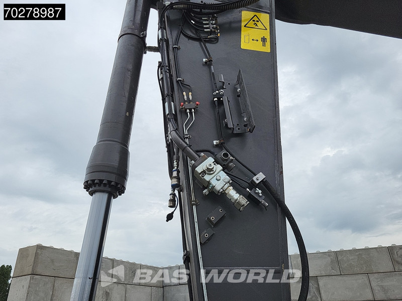 Excavadora de cadenas Volvo EC300 E L: foto 10