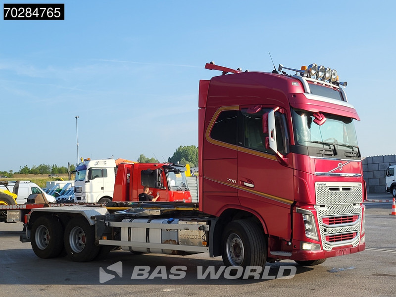 Volvo FH16 700 FH16 6X4 Full Air 20t Hook Xenon Euro 5 - Camión multibasculante: foto 5 Volvo FH16 700 FH16 6X4 Full Air 20t Hook Xenon Euro 5 - Camión multibasculante: foto 5